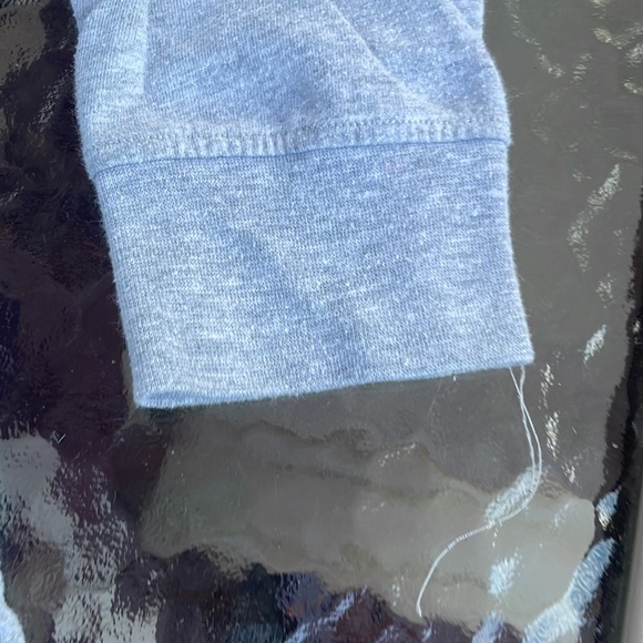 Hooded Light Weight Champion Long Sleeve Top. Size Medium - Picture 8 of 8